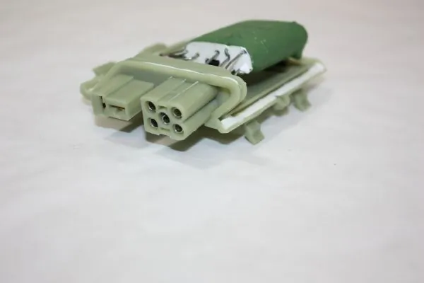 Resistor, interior blower