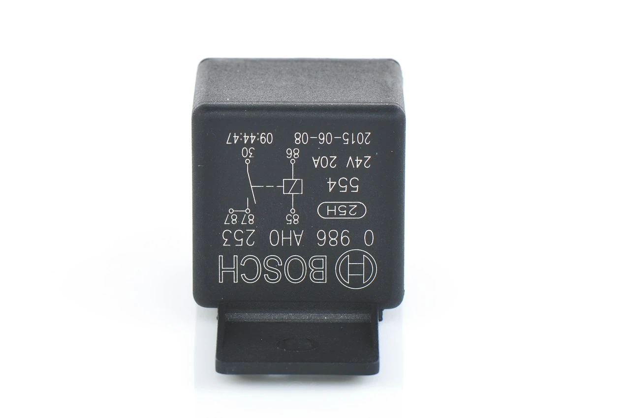 Relay, main current