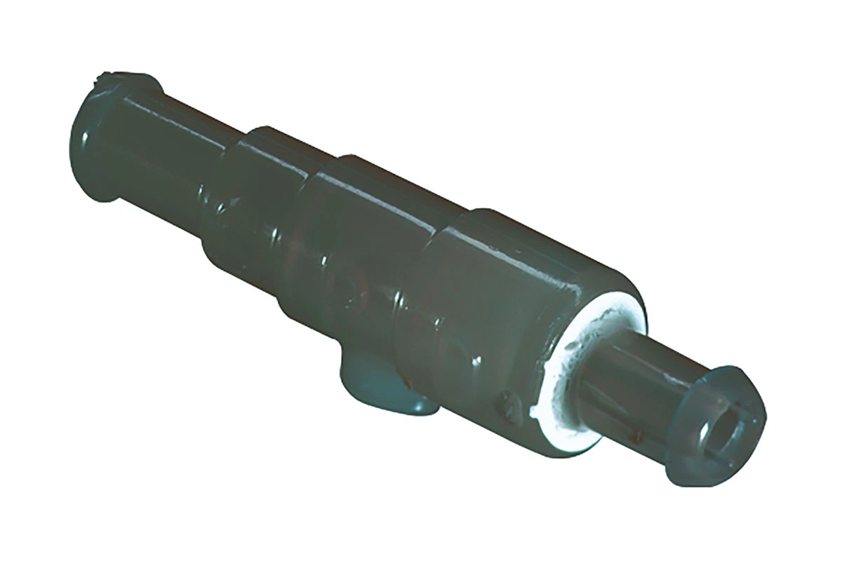 Valve, washer-fluid pipe
