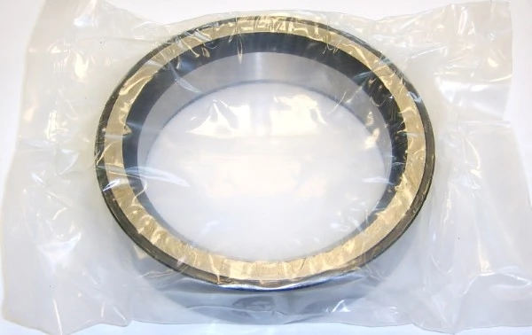 Ring, wheel hub