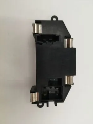 Regulator, interior blower