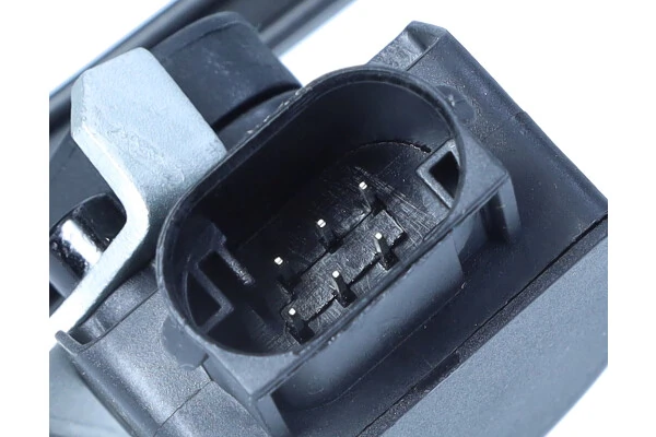 Sensor, headlight levelling