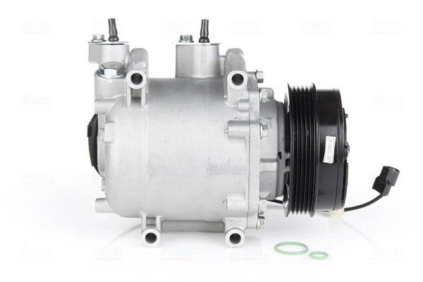 Compressor, air conditioning