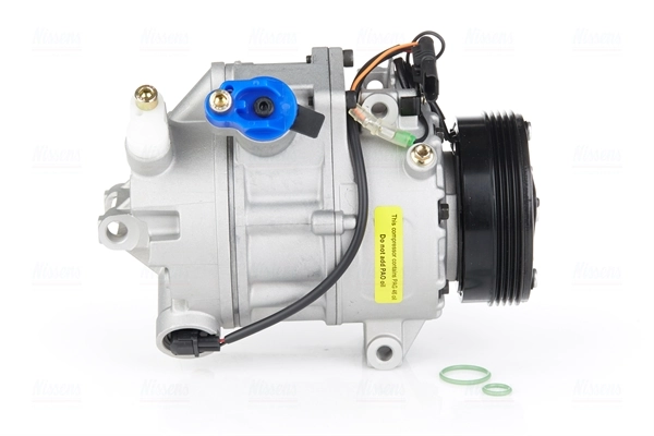 Compressor, air conditioning