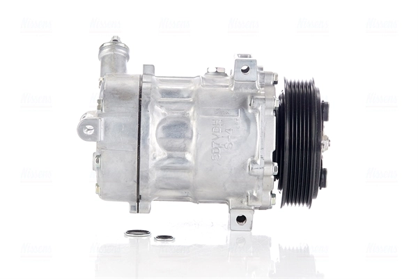 Compressor, air conditioning