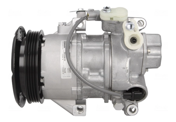 Compressor, air conditioning