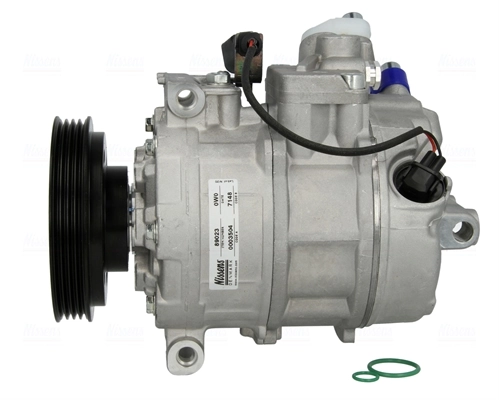 Compressor, air conditioning