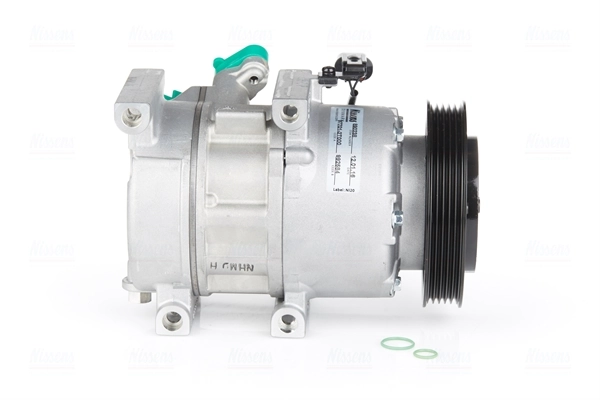 Compressor, air conditioning