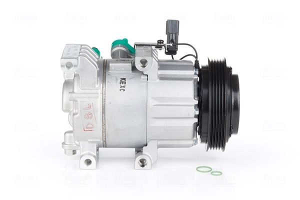 Compressor, air conditioning