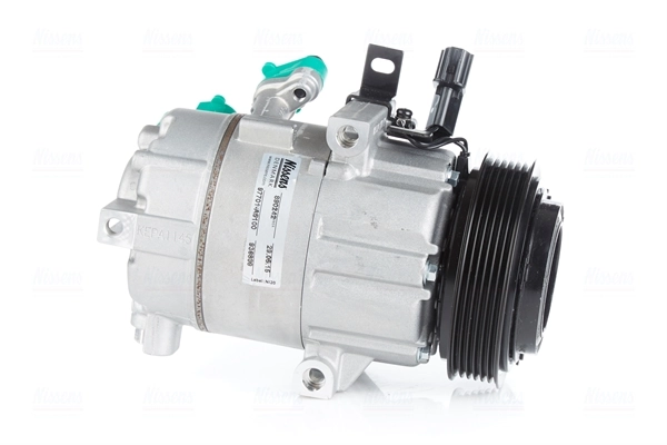 Compressor, air conditioning