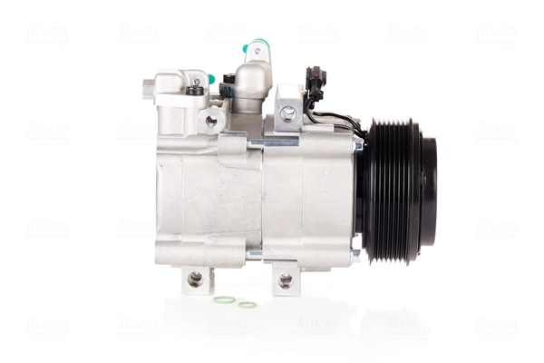 Compressor, air conditioning