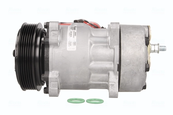 Compressor, air conditioning