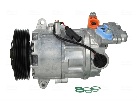 Compressor, air conditioning