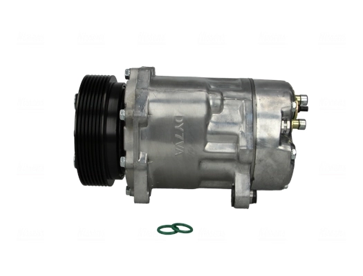 Compressor, air conditioning