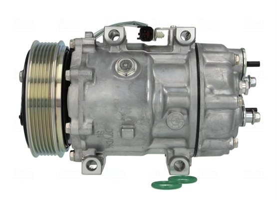Compressor, air conditioning
