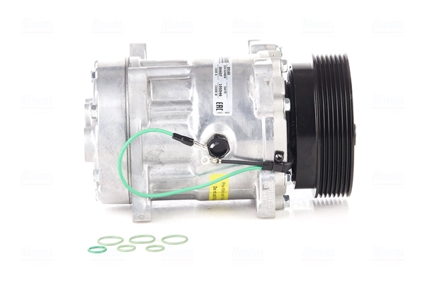 Compressor, air conditioning