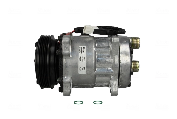 Compressor, air conditioning