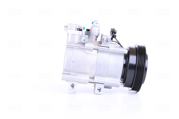 Compressor, air conditioning