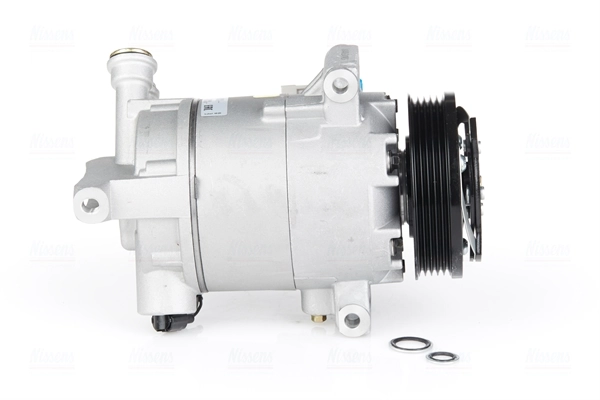 Compressor, air conditioning