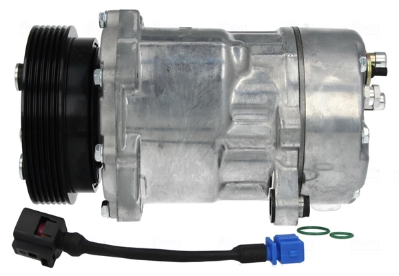Compressor, air conditioning