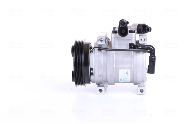 Compressor, air conditioning