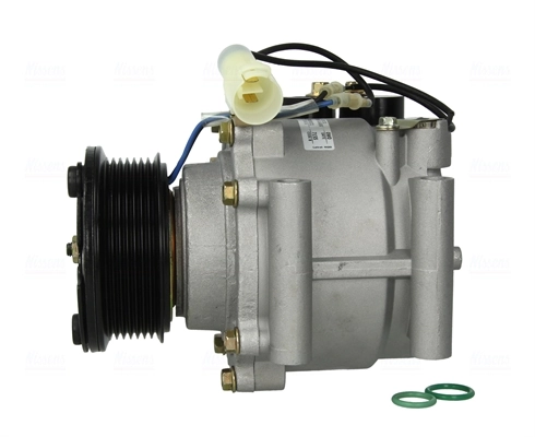 Compressor, air conditioning