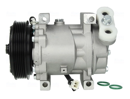 Compressor, air conditioning