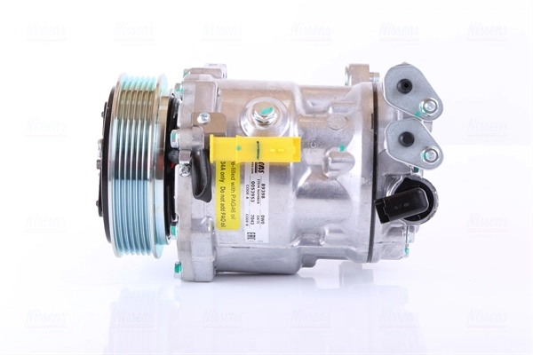 Compressor, air conditioning