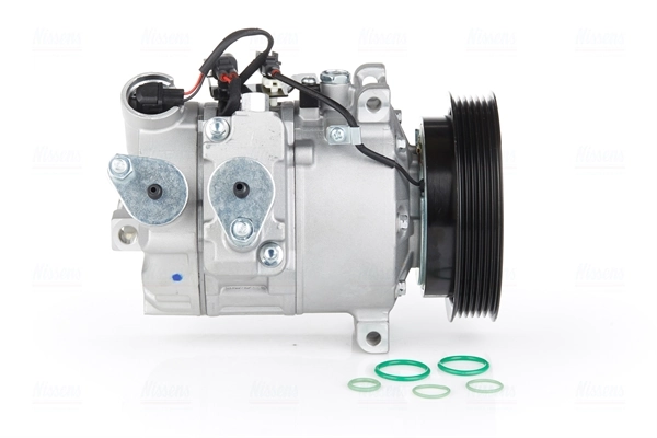 Compressor, air conditioning