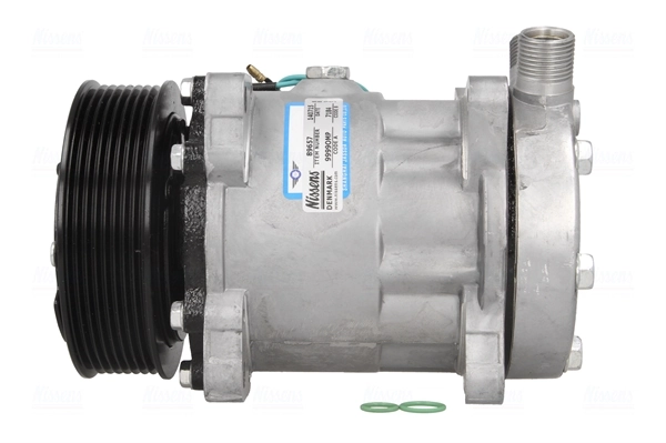 Compressor, air conditioning
