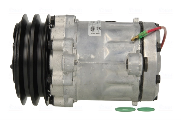 Compressor, air conditioning